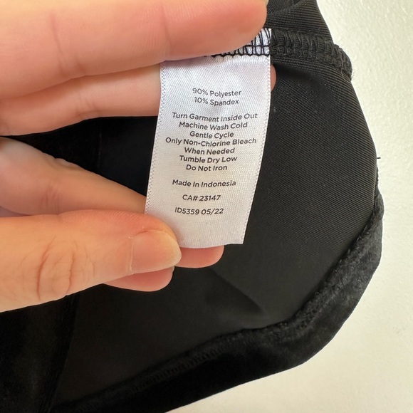 Talbots Black Velvet Sleeveless Blouse Camisole Tank NWT - Picture 5 of 7